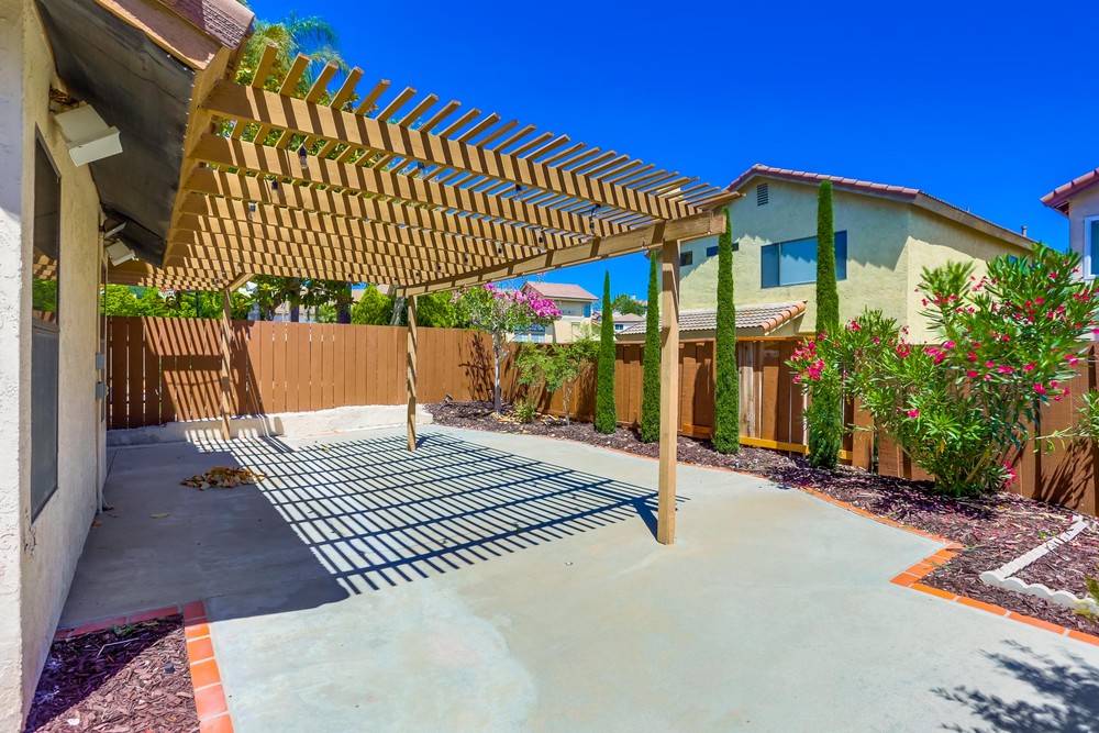 Virtual tour photo 37 of 38 for 15887 Sunnyfield Pl