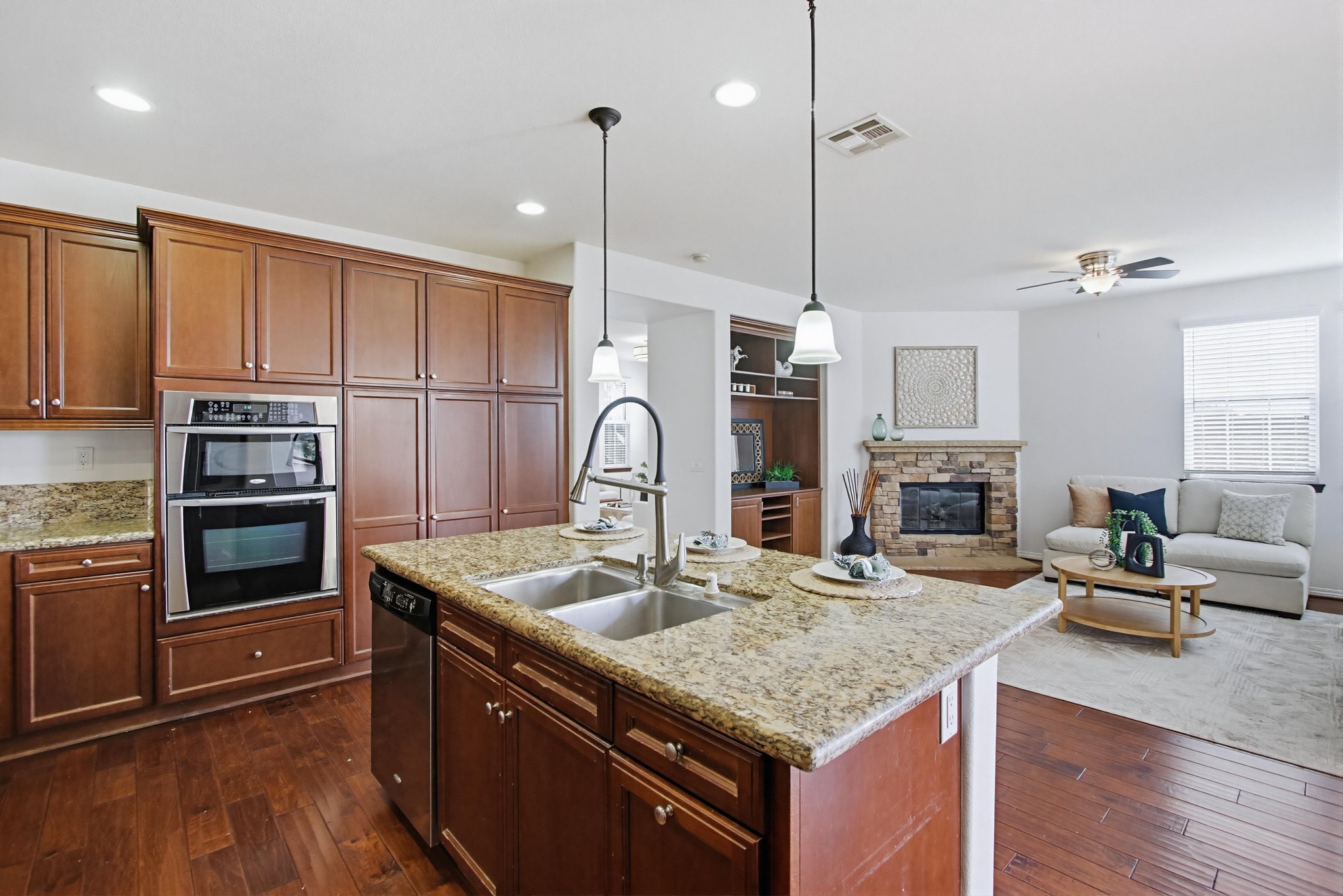 Virtual tour photo 16 of 73 for 15897 Paseo Del Sur