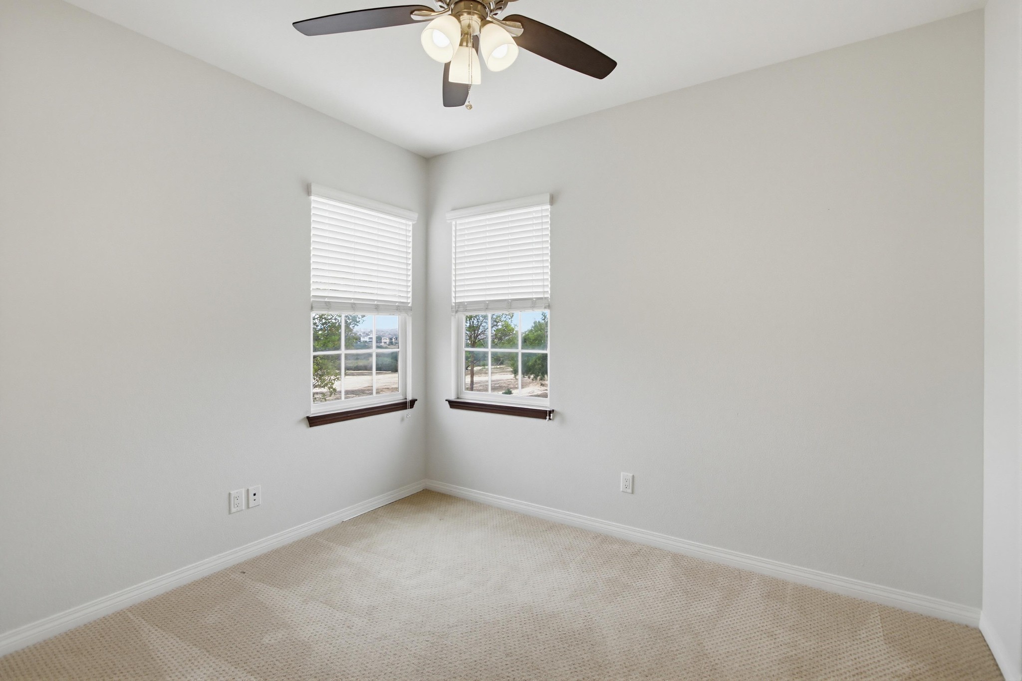 Virtual tour photo 38 of 73 for 15897 Paseo Del Sur
