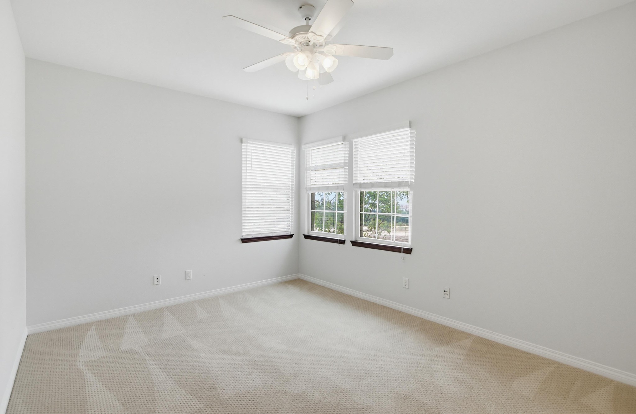 Virtual tour photo 43 of 73 for 15897 Paseo Del Sur