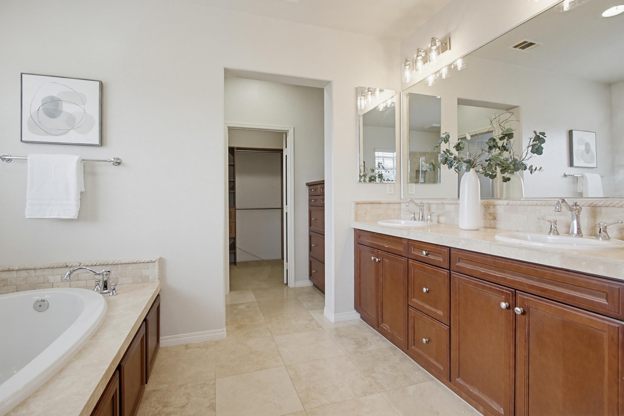 Virtual tour photo 51 of 73 for 15897 Paseo Del Sur