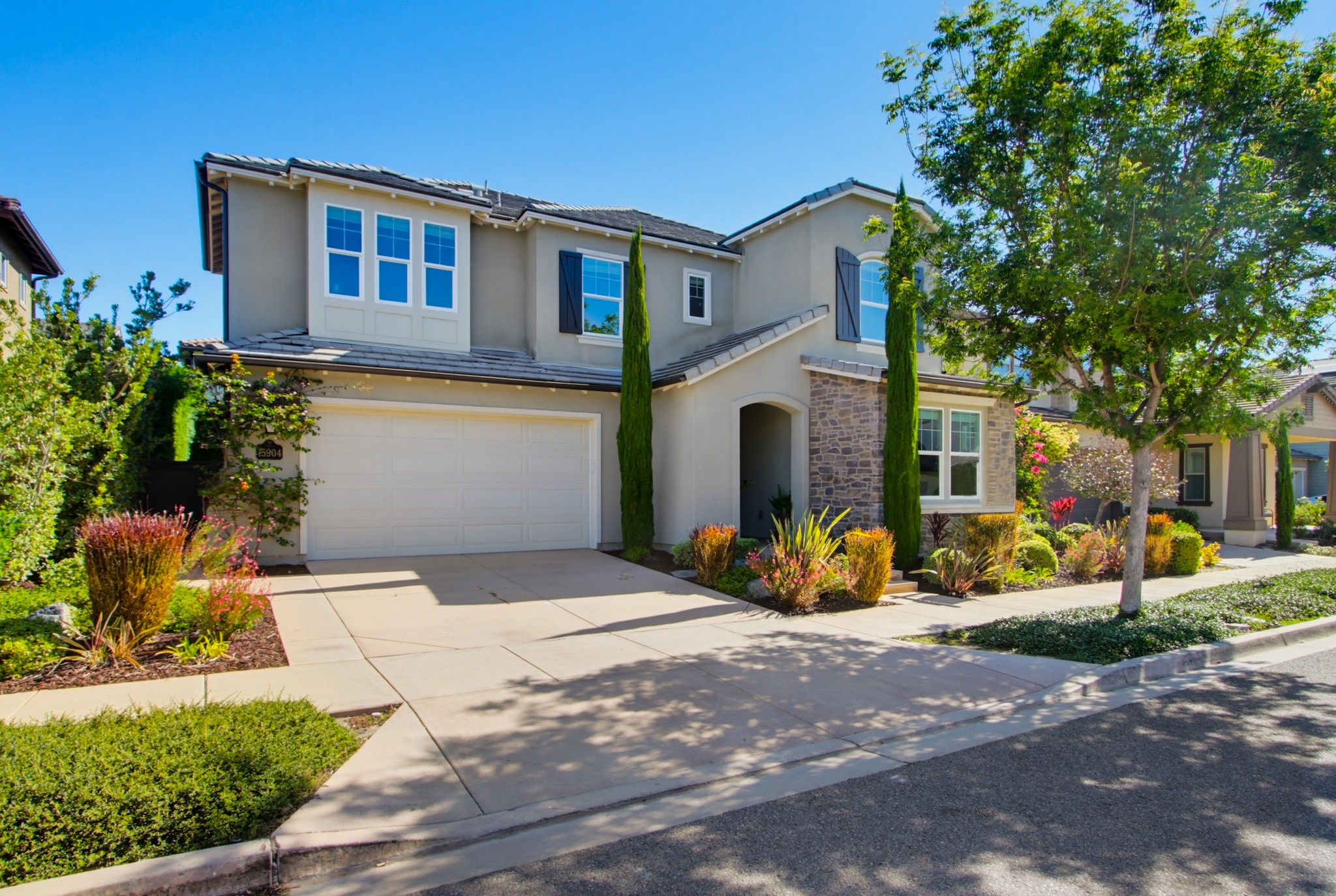 Virtual tour photo 4 of 76 for 15904 Wilkes Ln