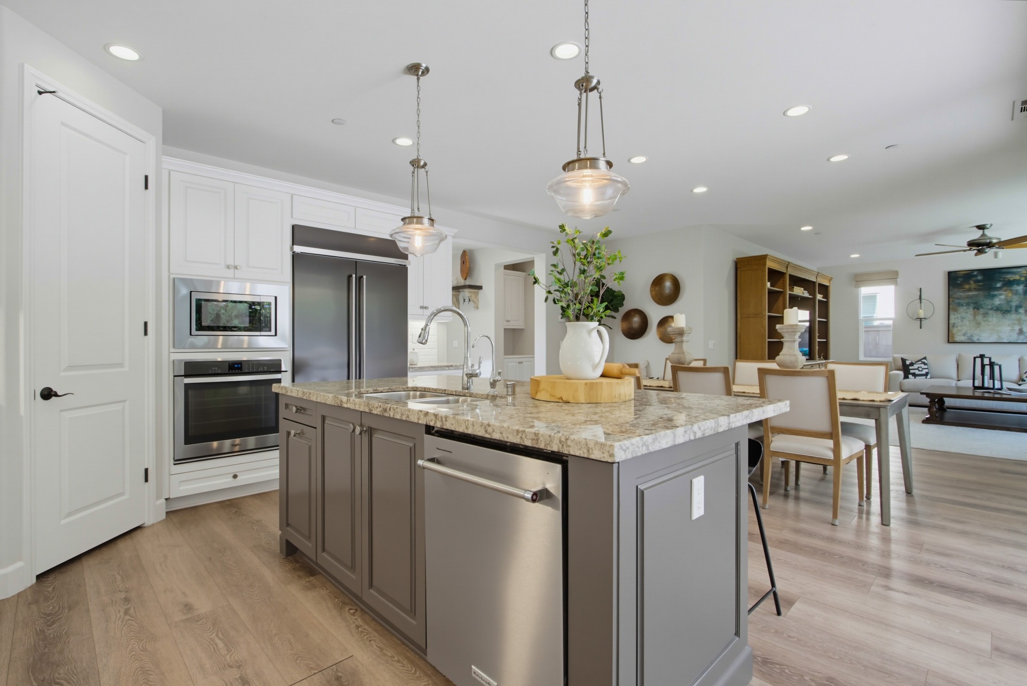 Virtual tour photo 19 of 76 for 15904 Wilkes Ln