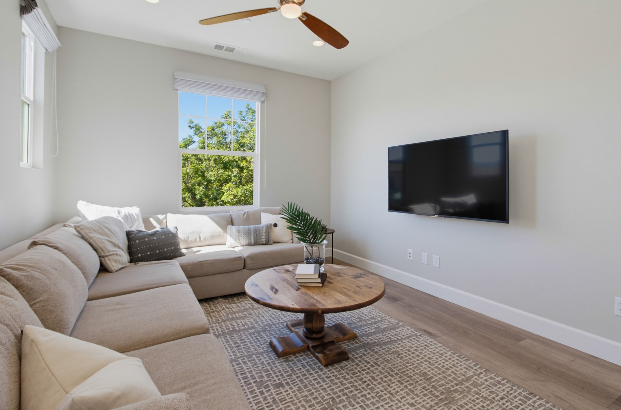 Virtual tour photo 30 of 76 for 15904 Wilkes Ln