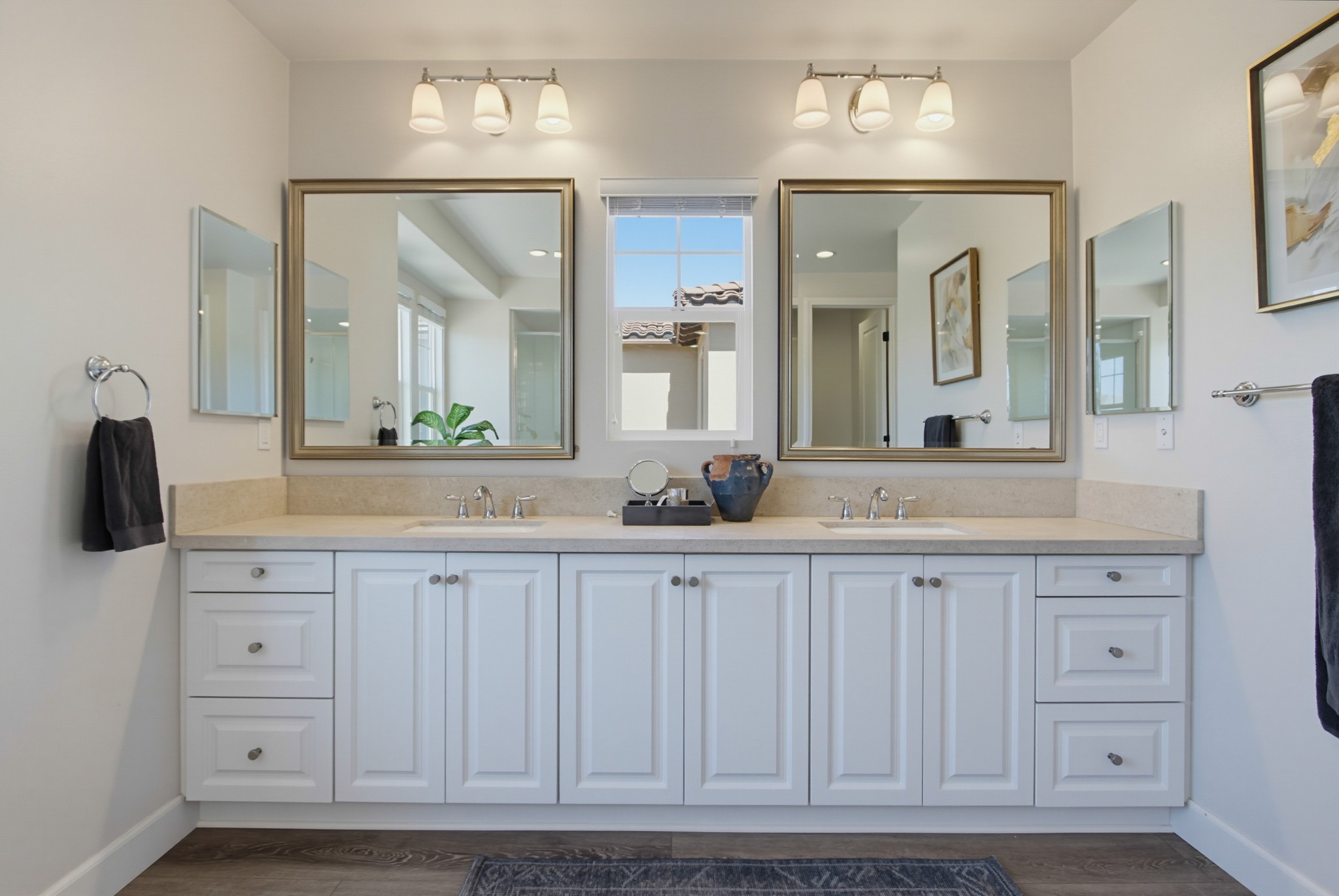 Virtual tour photo 40 of 76 for 15904 Wilkes Ln
