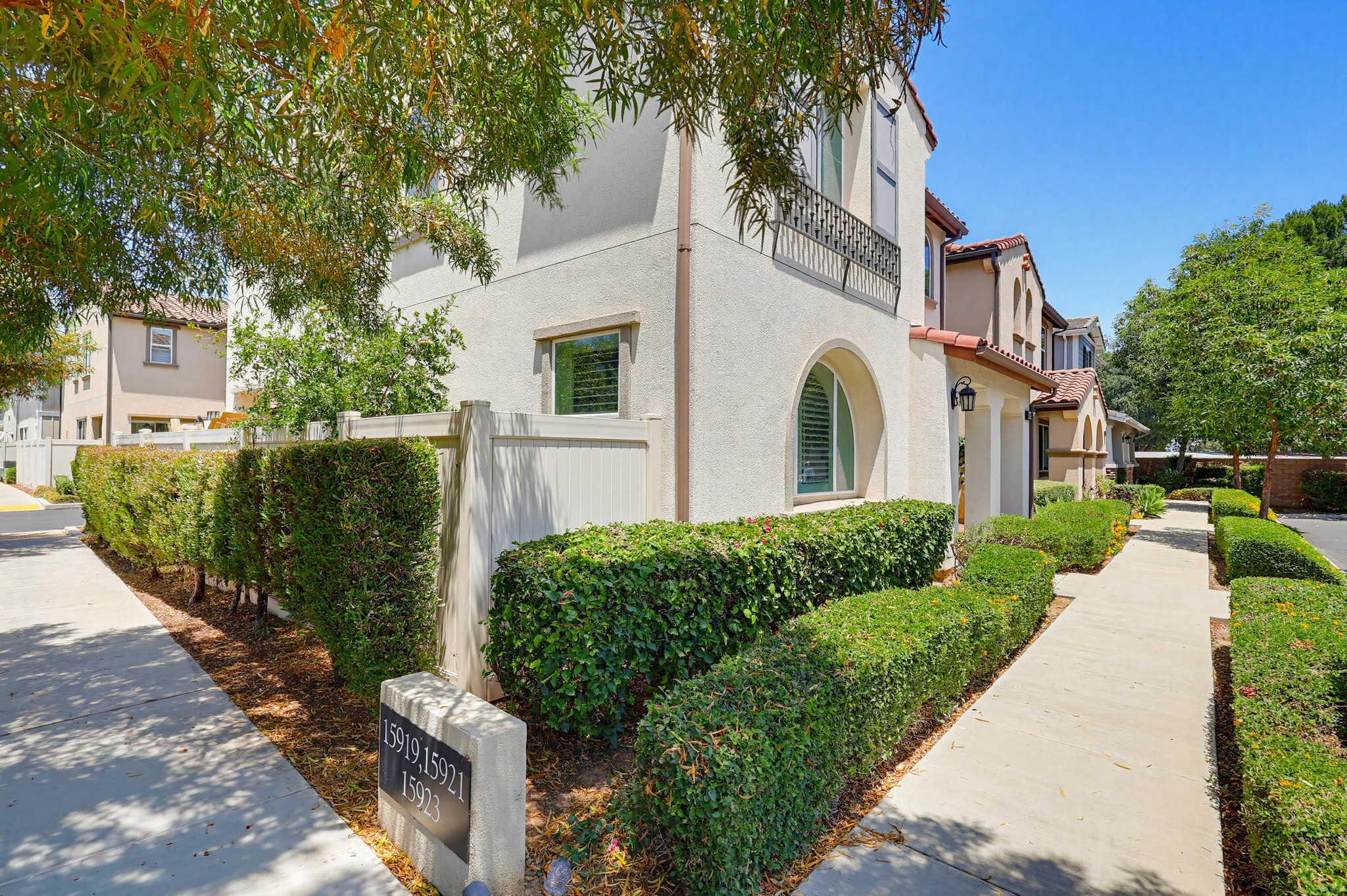 Virtual tour photo 5 of 81 for 15919 Mentz Ct