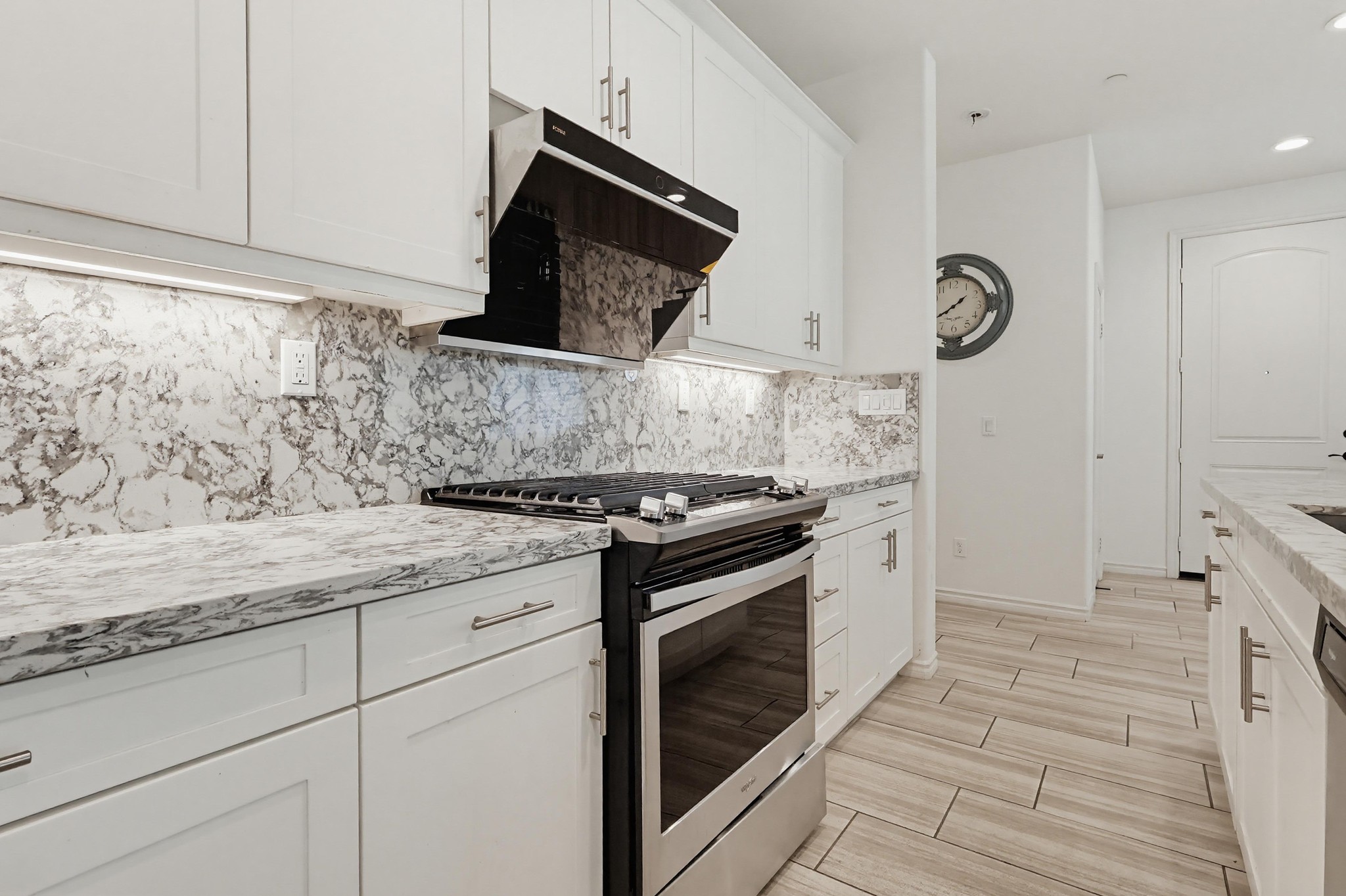Virtual tour photo 19 of 81 for 15919 Mentz Ct