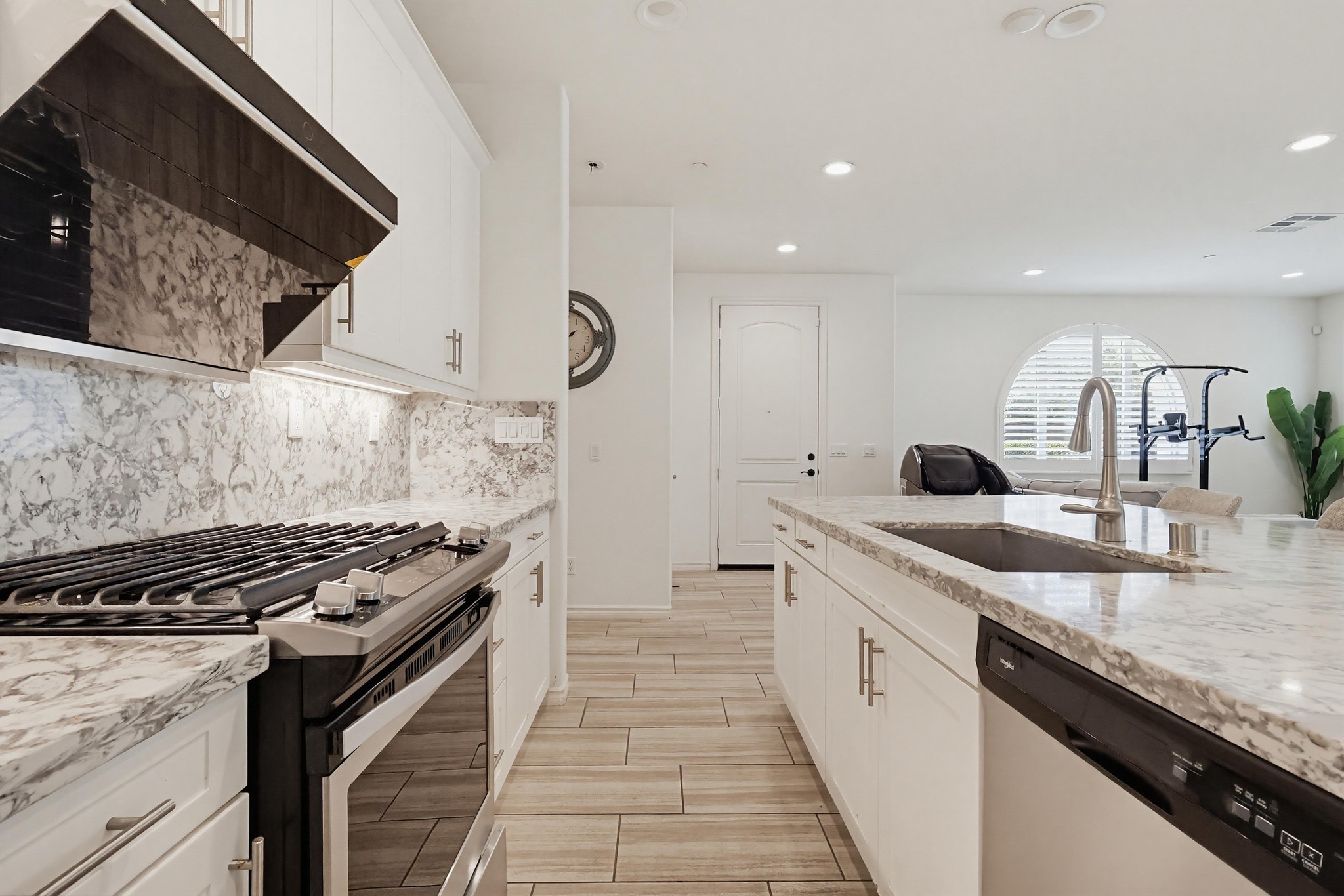 Virtual tour photo 20 of 81 for 15919 Mentz Ct
