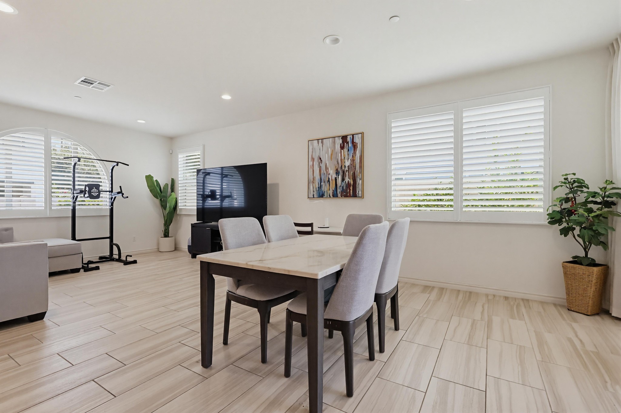 Virtual tour photo 32 of 81 for 15919 Mentz Ct