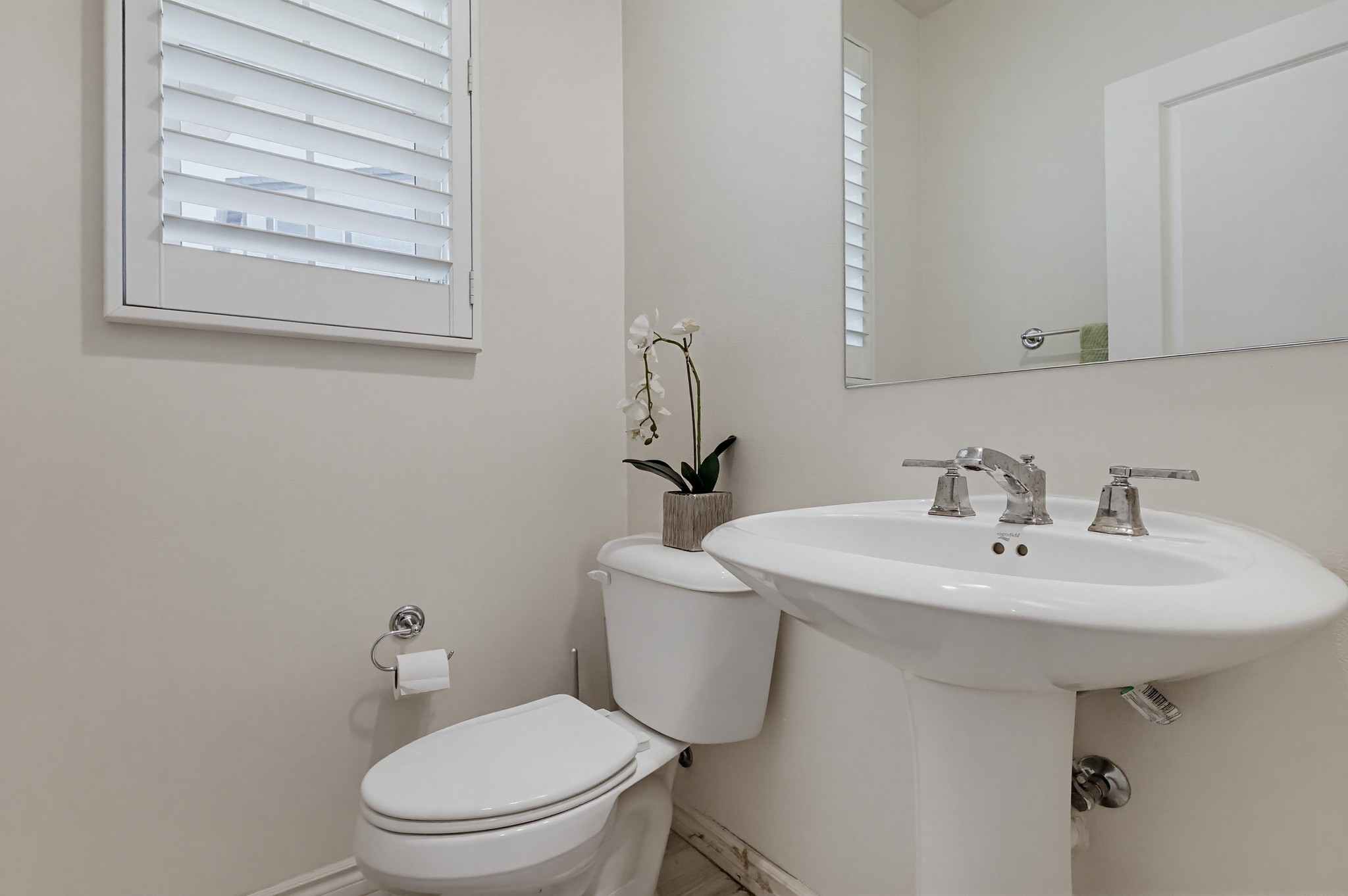 Virtual tour photo 39 of 81 for 15919 Mentz Ct