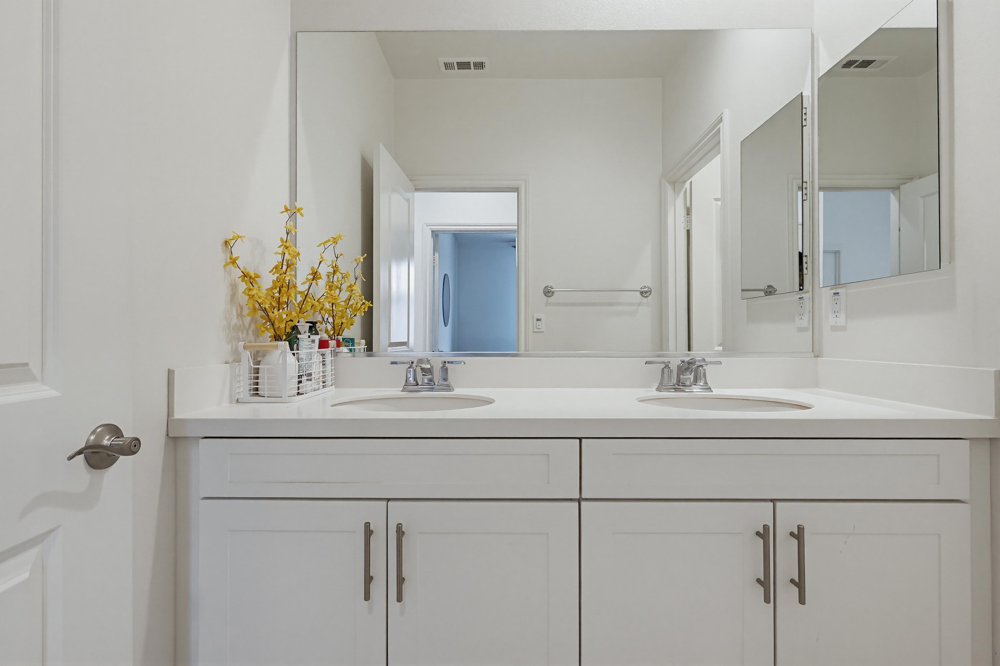 Virtual tour photo 49 of 81 for 15919 Mentz Ct