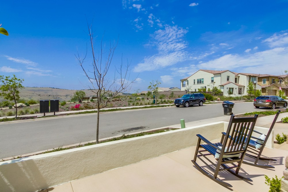 Virtual tour photo 5 of 56 for 15928 Kennicott Ln