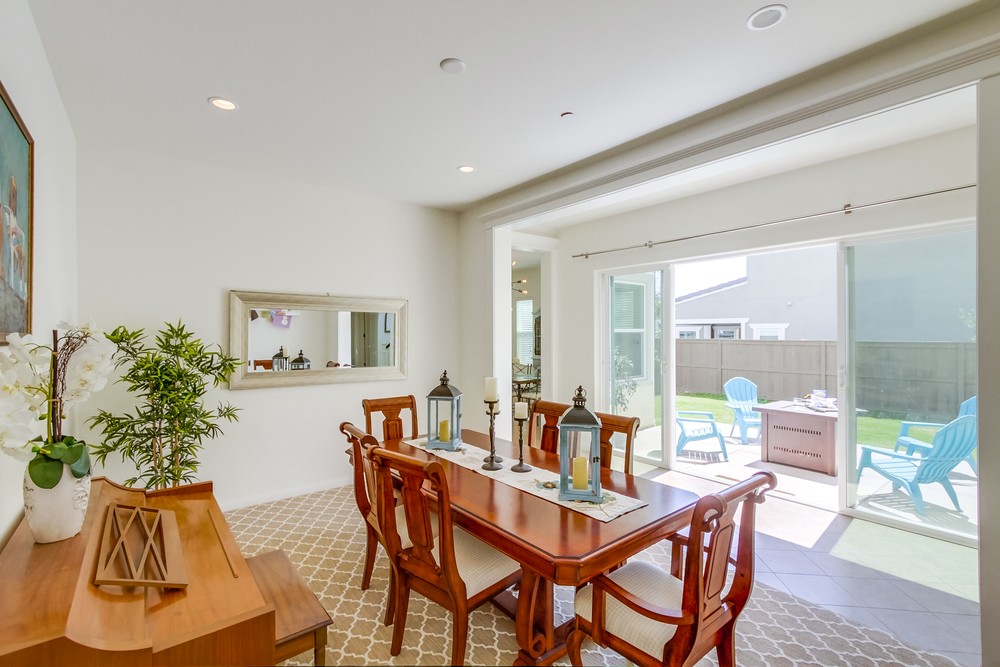 Virtual tour photo 7 of 56 for 15928 Kennicott Ln