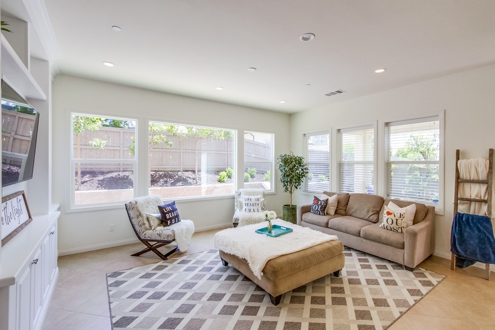 Virtual tour photo 9 of 56 for 15928 Kennicott Ln