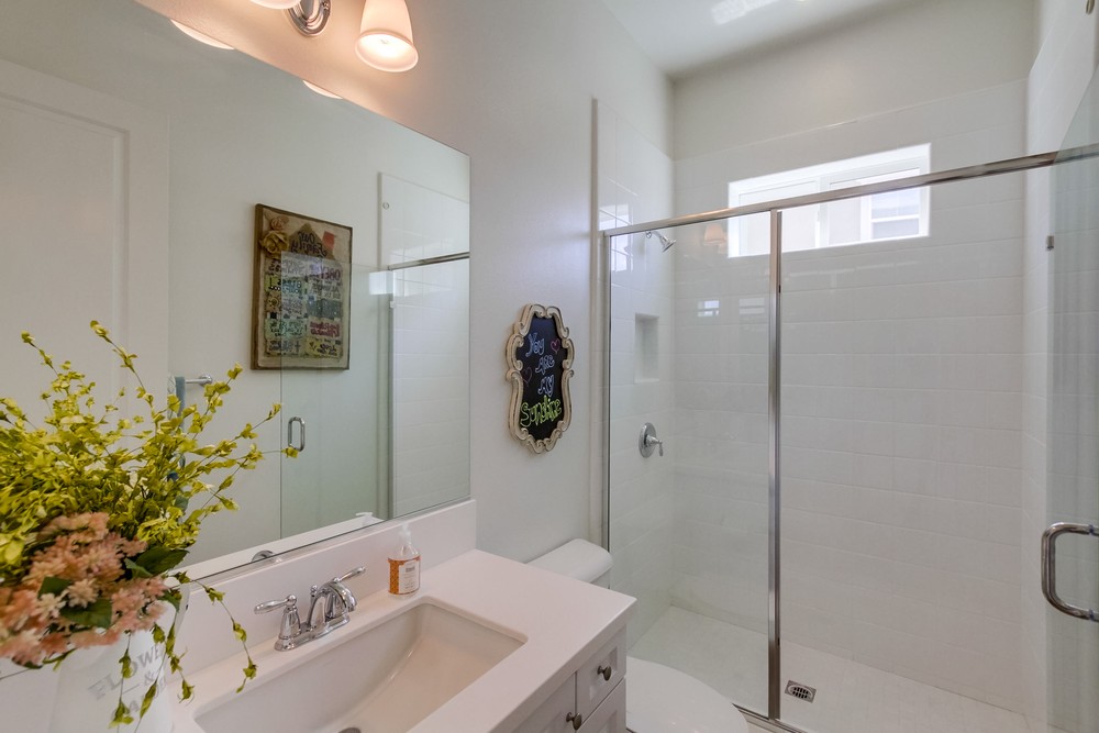 Virtual tour photo 24 of 56 for 15928 Kennicott Ln