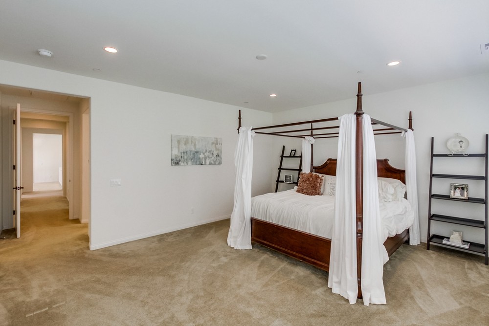 Virtual tour photo 33 of 56 for 15928 Kennicott Ln