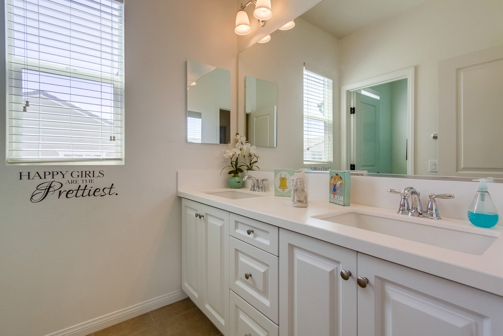 Virtual tour photo 46 of 56 for 15928 Kennicott Ln