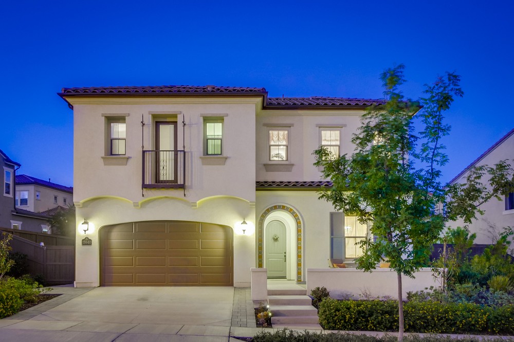 Virtual tour photo 1 of 66 for 15940 Kennicott Ln