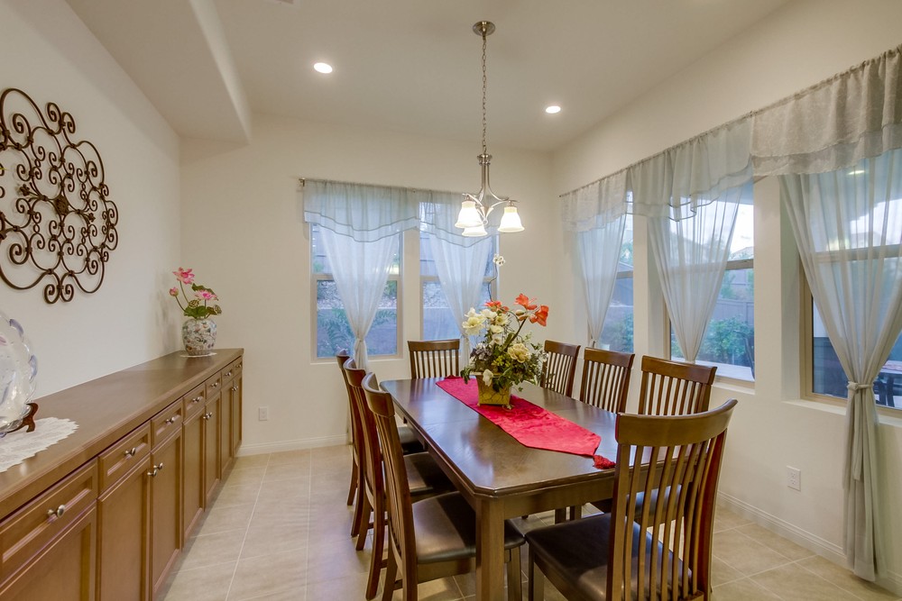 Virtual tour photo 18 of 66 for 15940 Kennicott Ln