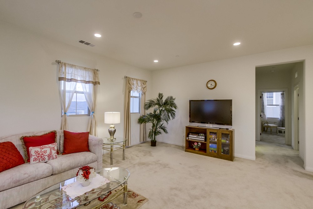 Virtual tour photo 30 of 66 for 15940 Kennicott Ln