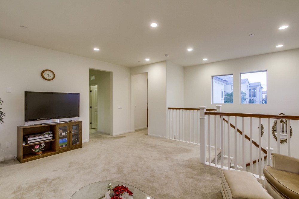 Virtual tour photo 32 of 66 for 15940 Kennicott Ln