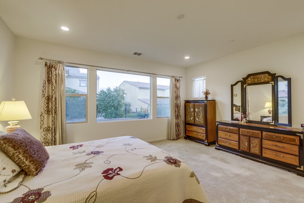Virtual tour photo 34 of 66 for 15940 Kennicott Ln