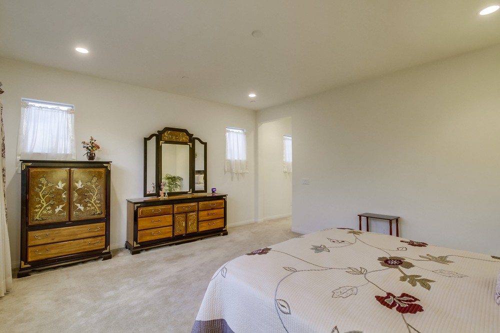 Virtual tour photo 36 of 66 for 15940 Kennicott Ln