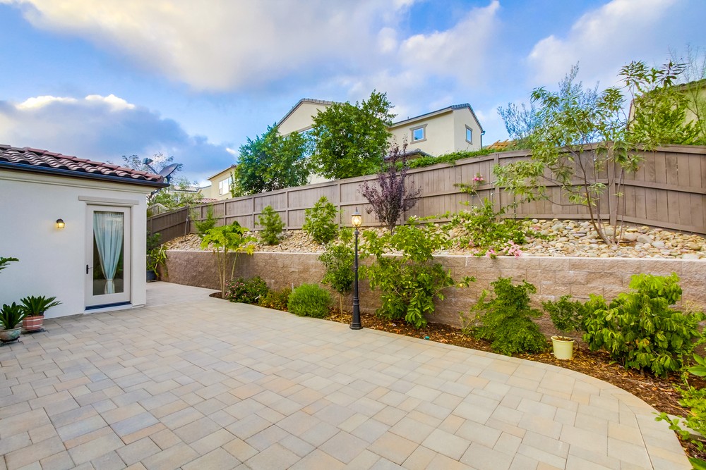 Virtual tour photo 61 of 66 for 15940 Kennicott Ln
