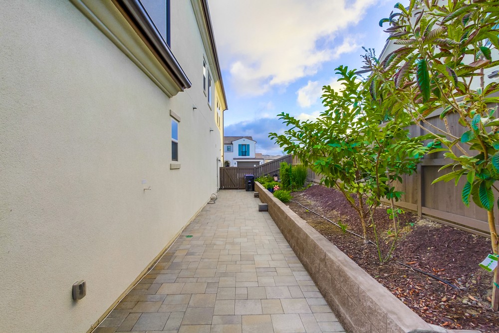 Virtual tour photo 64 of 66 for 15940 Kennicott Ln