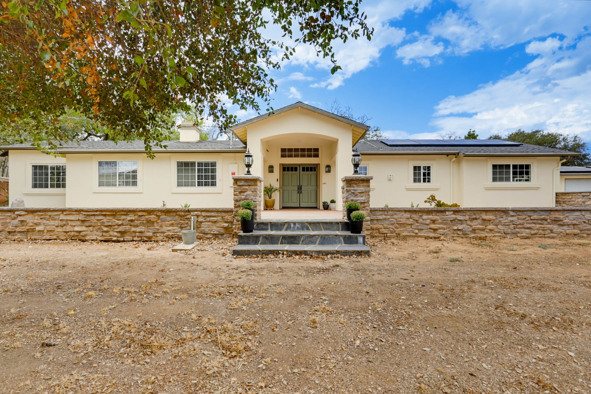 Virtual tour photo 4 of 44 for 15962 Mussey Grade Rd