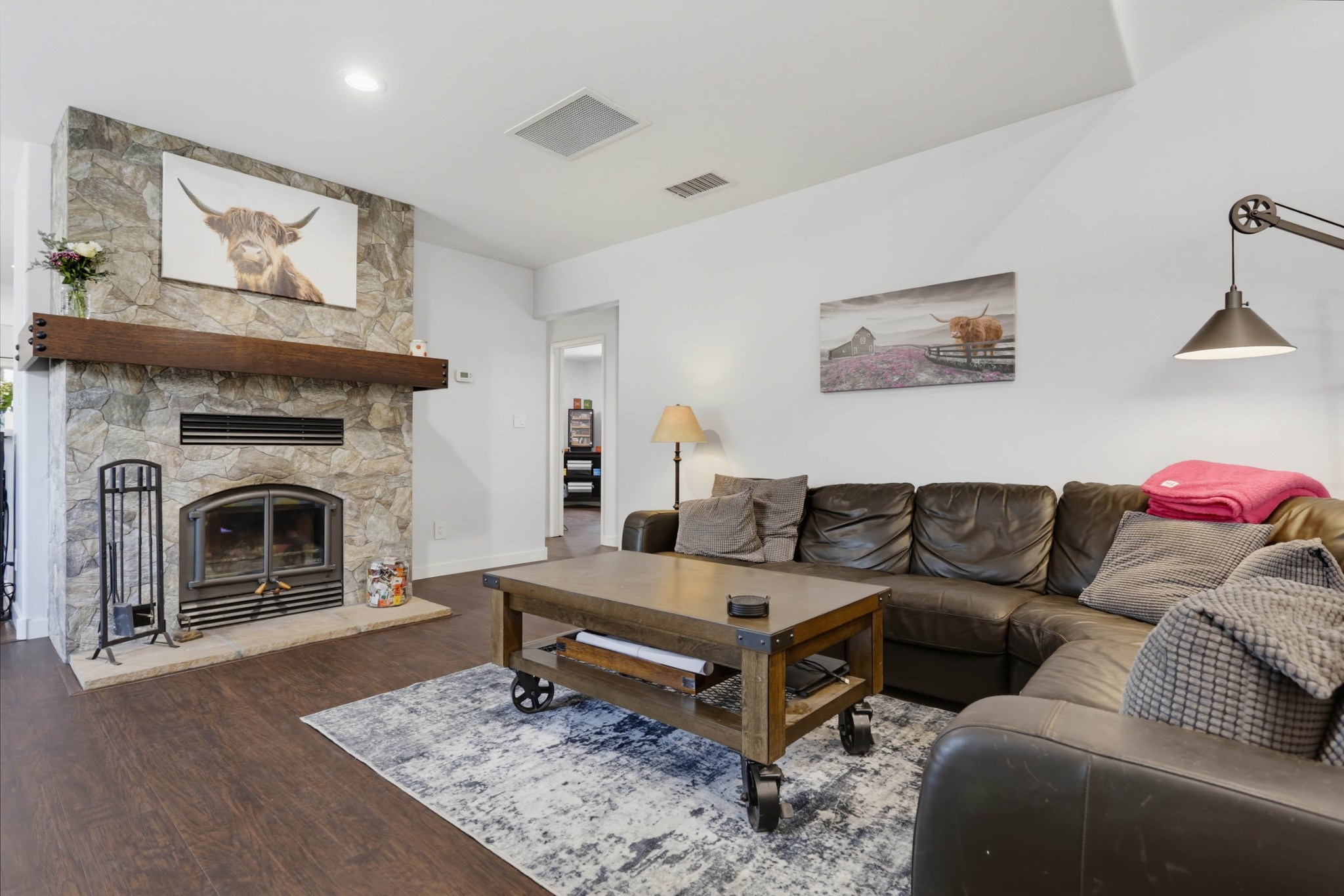 Virtual tour photo 11 of 44 for 15962 Mussey Grade Rd