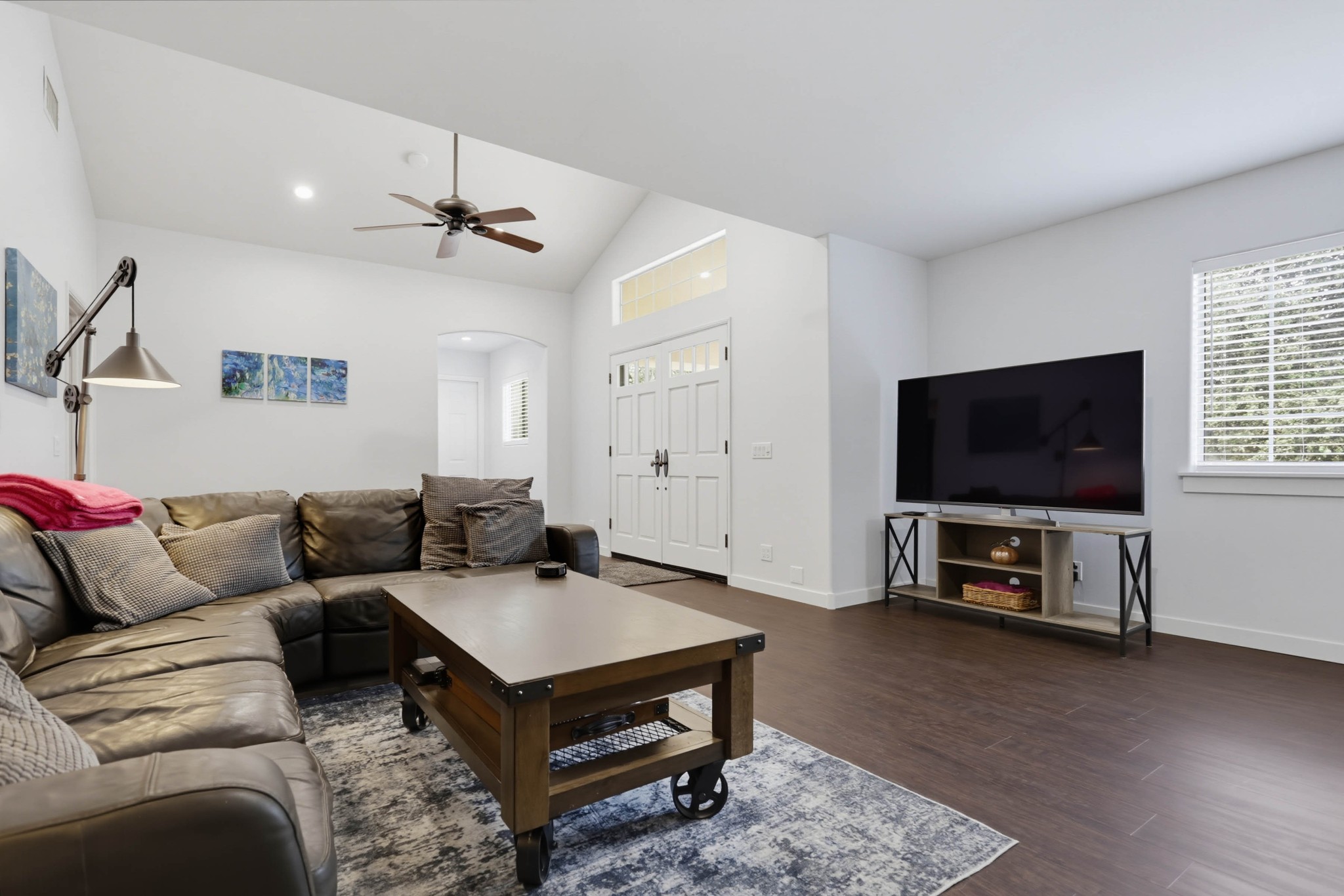 Virtual tour photo 14 of 44 for 15962 Mussey Grade Rd