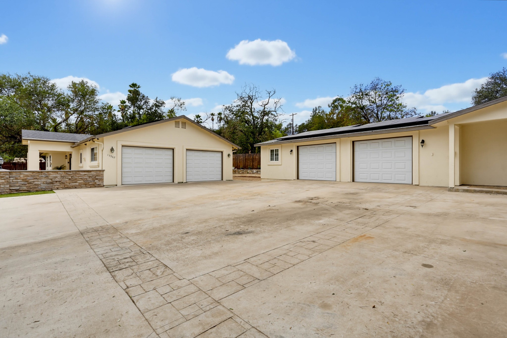 Virtual tour photo 41 of 44 for 15962 Mussey Grade Rd