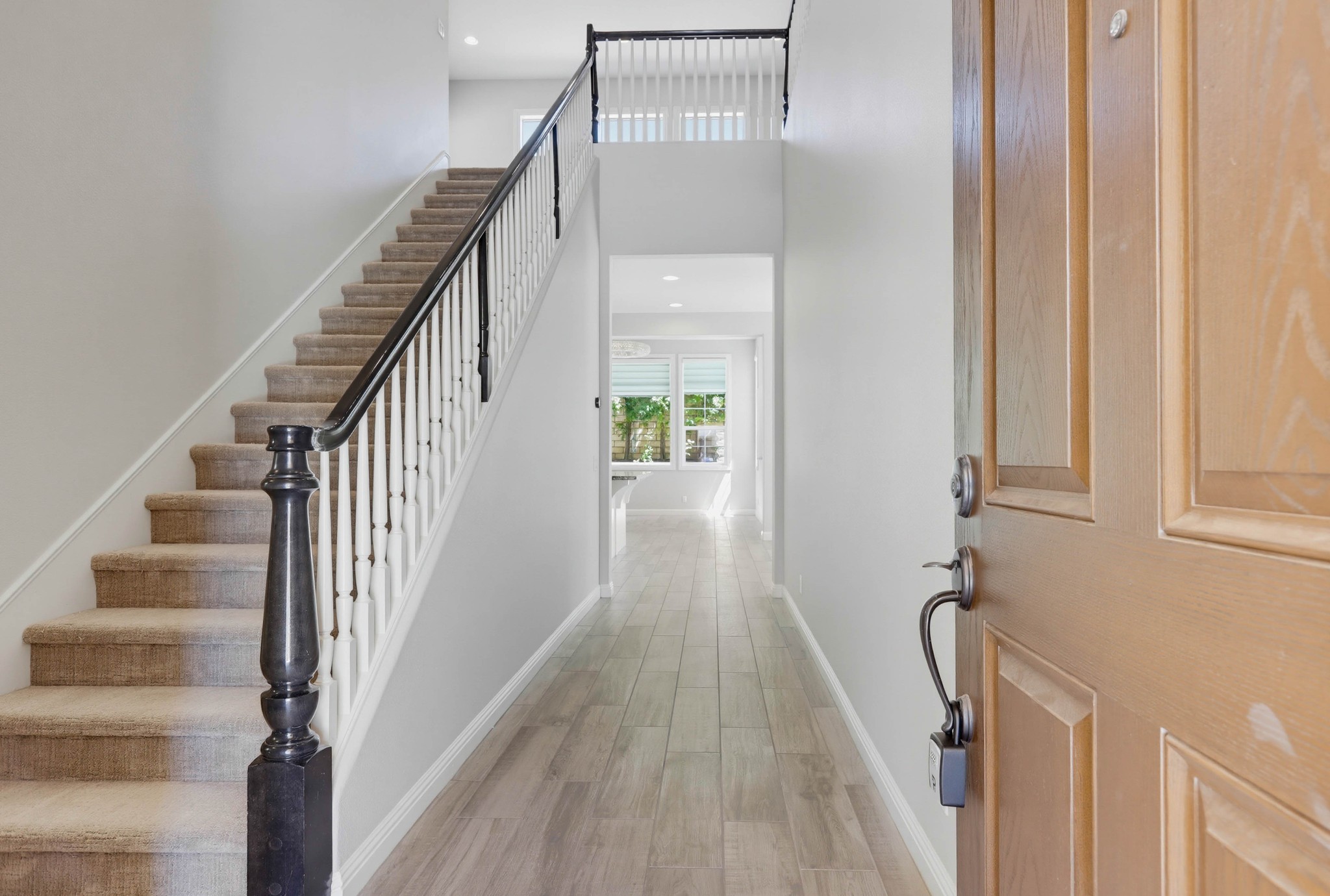 Virtual tour photo 7 of 105 for 16 Lark