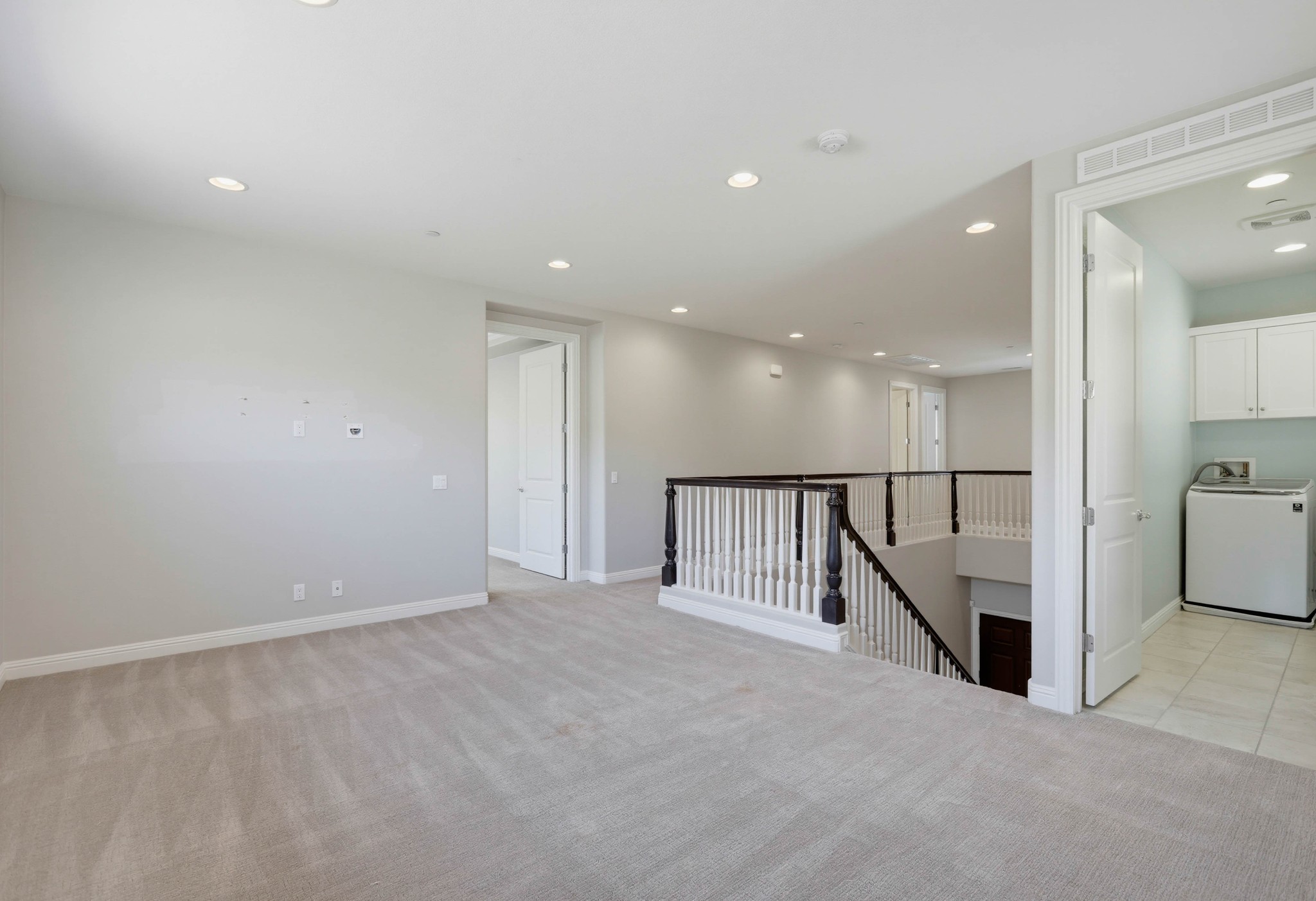 Virtual tour photo 39 of 105 for 16 Lark