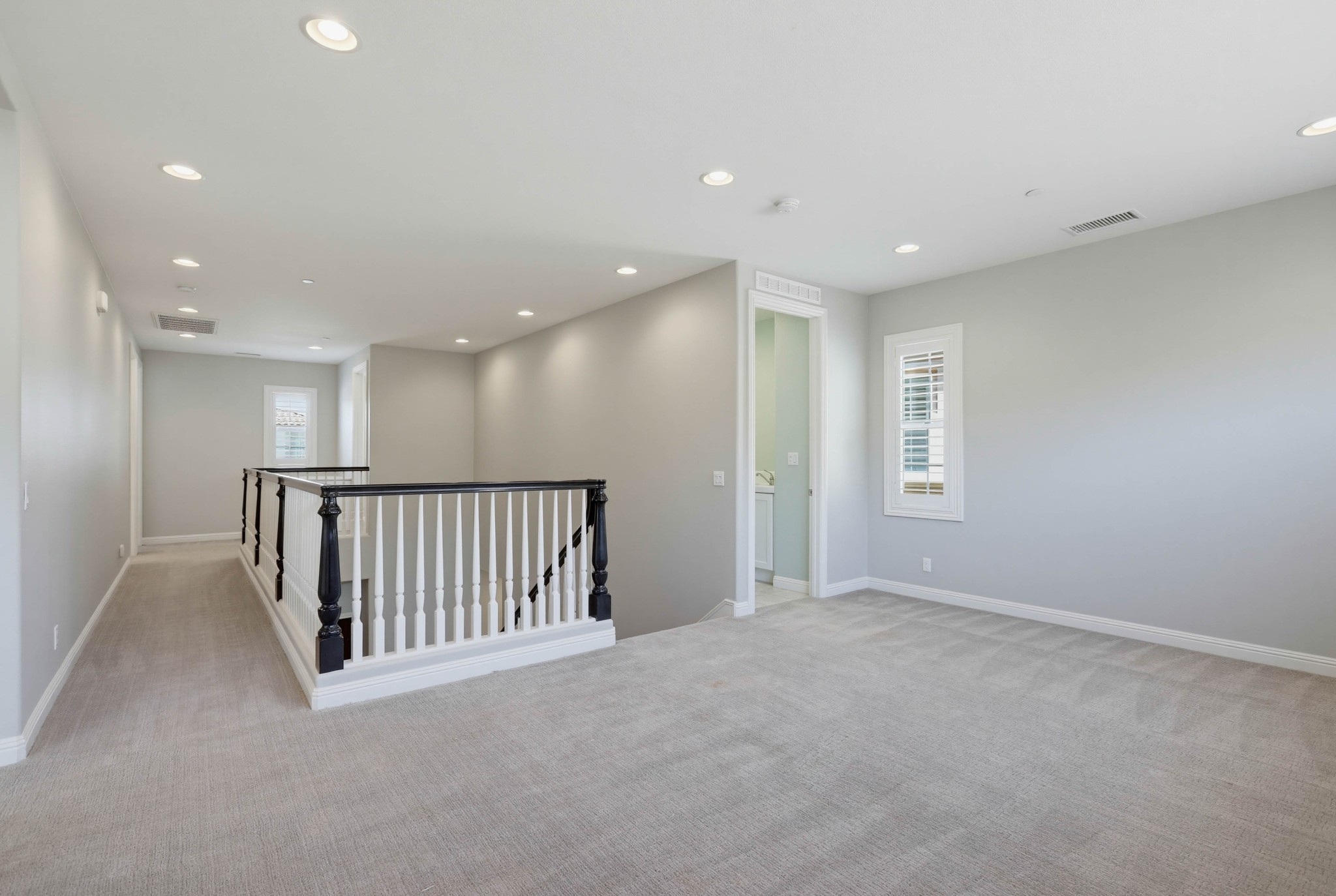 Virtual tour photo 40 of 105 for 16 Lark