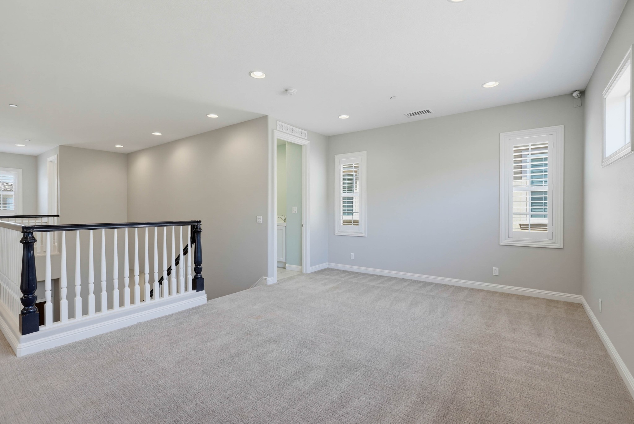 Virtual tour photo 41 of 105 for 16 Lark