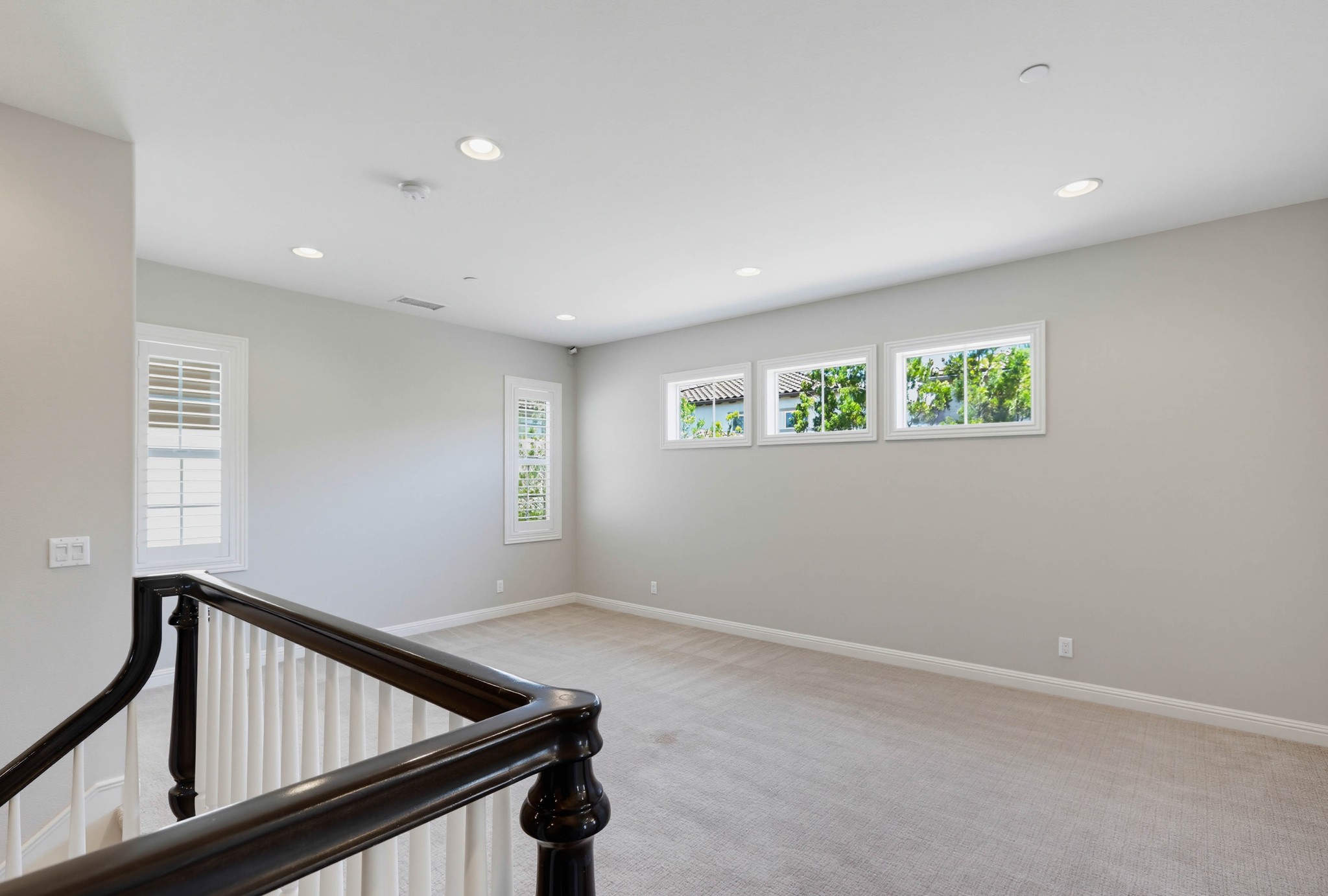 Virtual tour photo 42 of 105 for 16 Lark