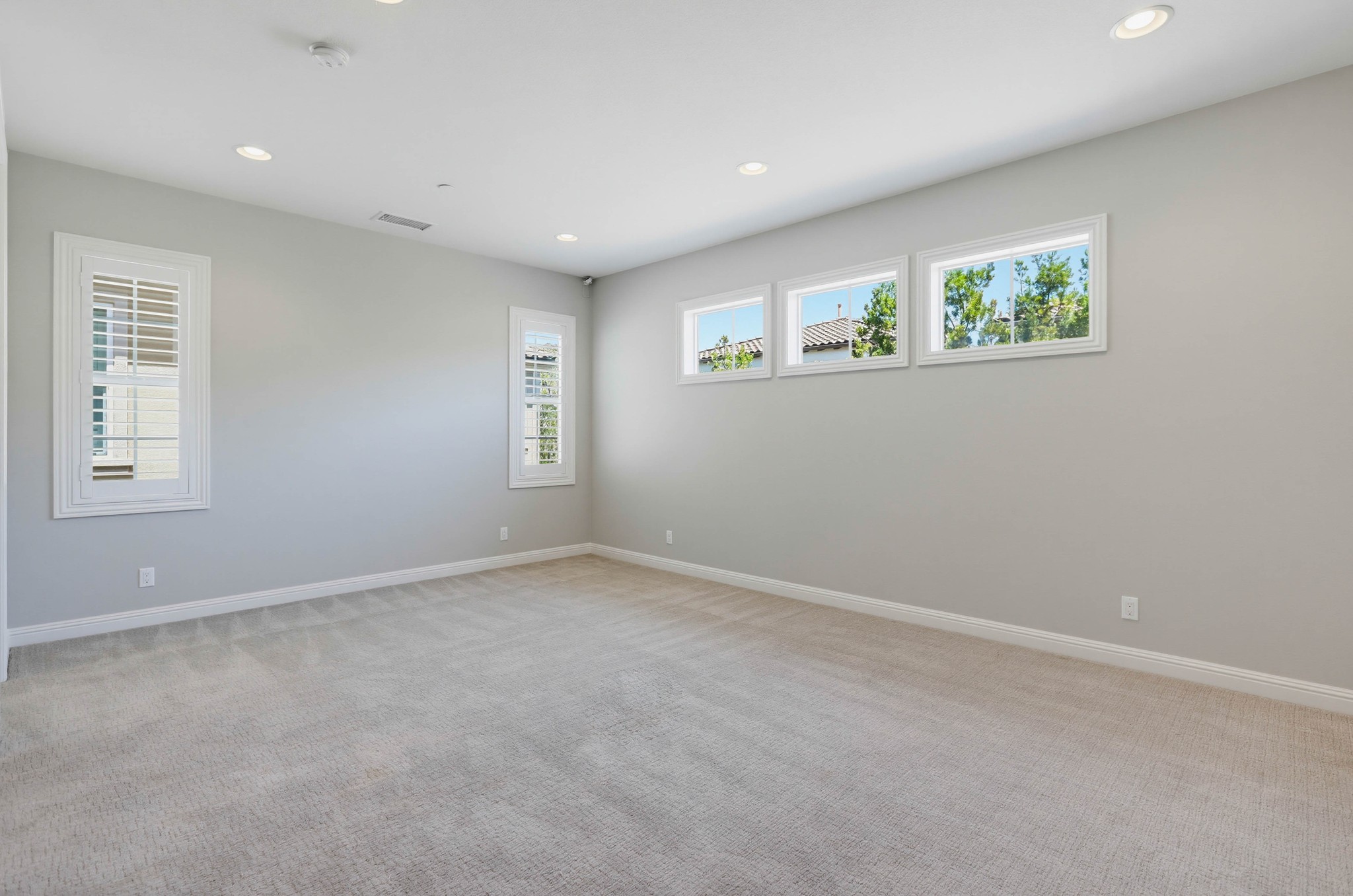 Virtual tour photo 43 of 105 for 16 Lark