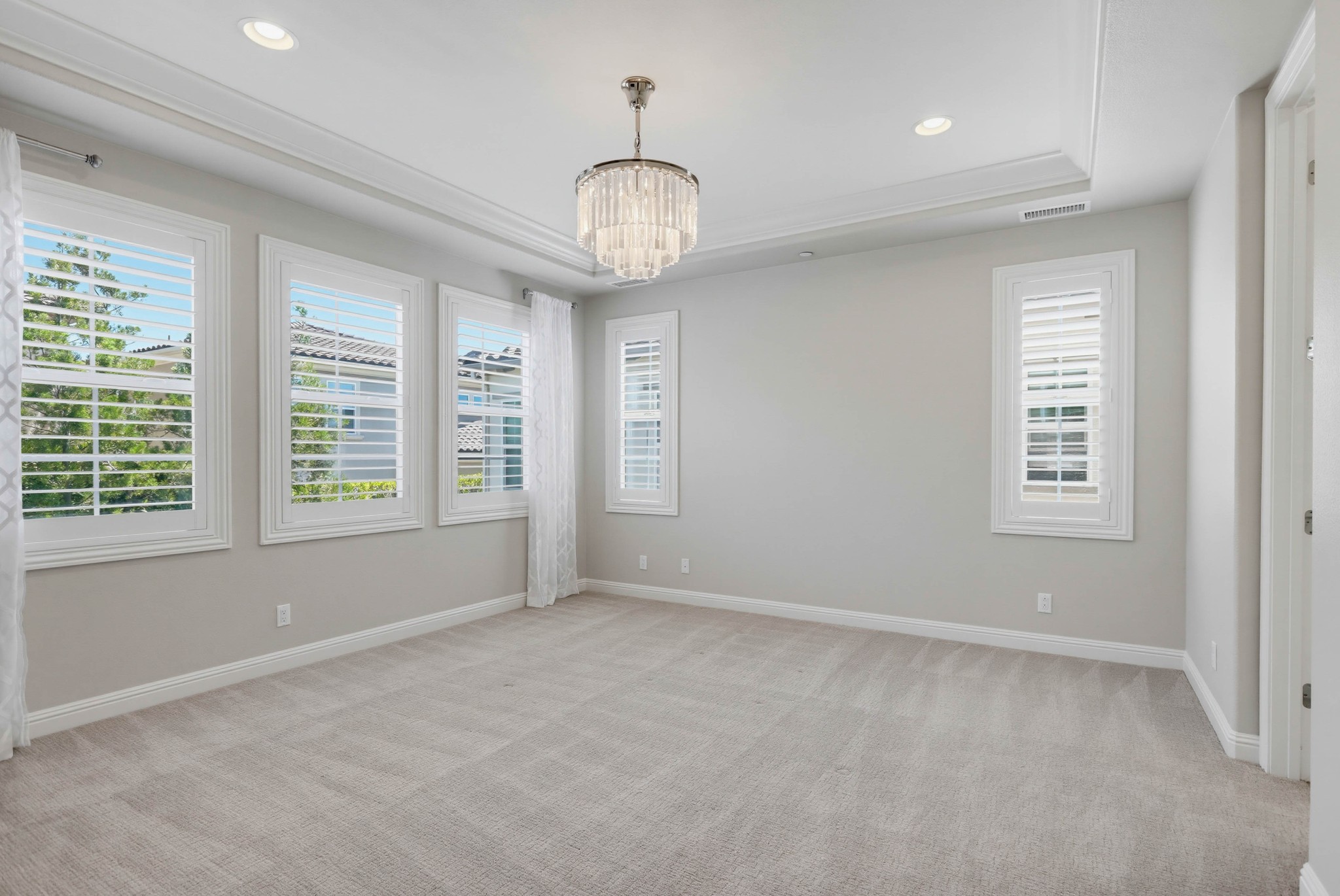 Virtual tour photo 46 of 105 for 16 Lark