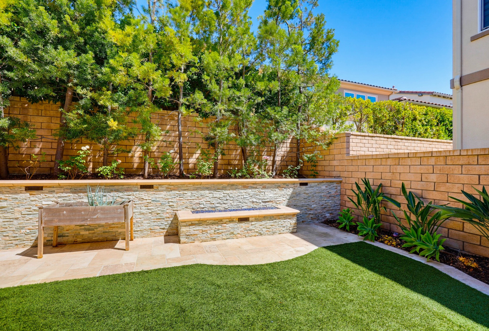 Virtual tour photo 76 of 105 for 16 Lark