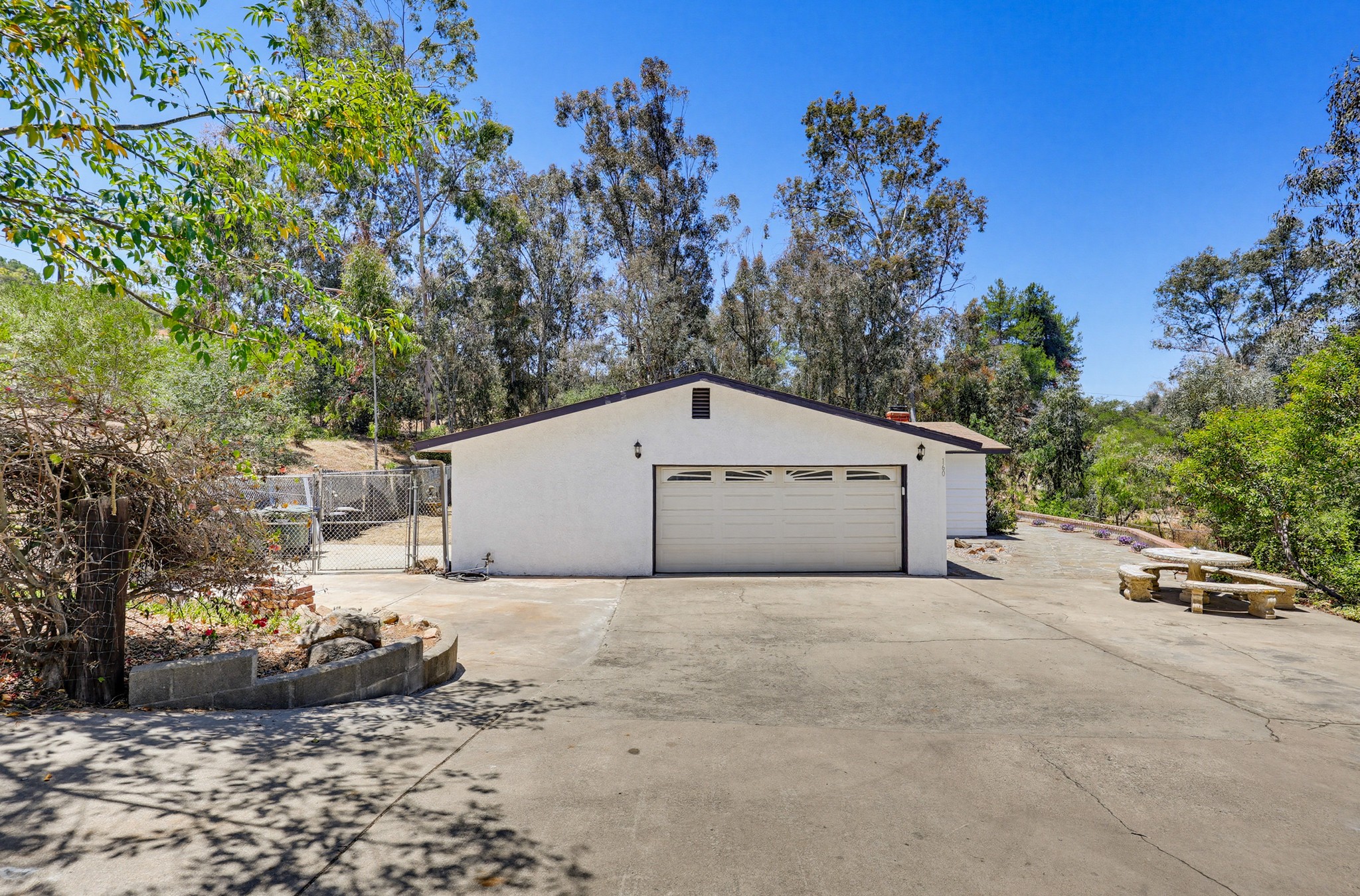 Virtual tour photo 11 of 90 for 160 Scottford Dr