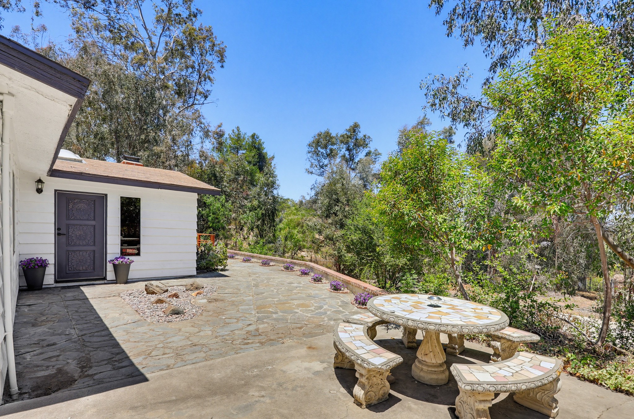 Virtual tour photo 13 of 90 for 160 Scottford Dr