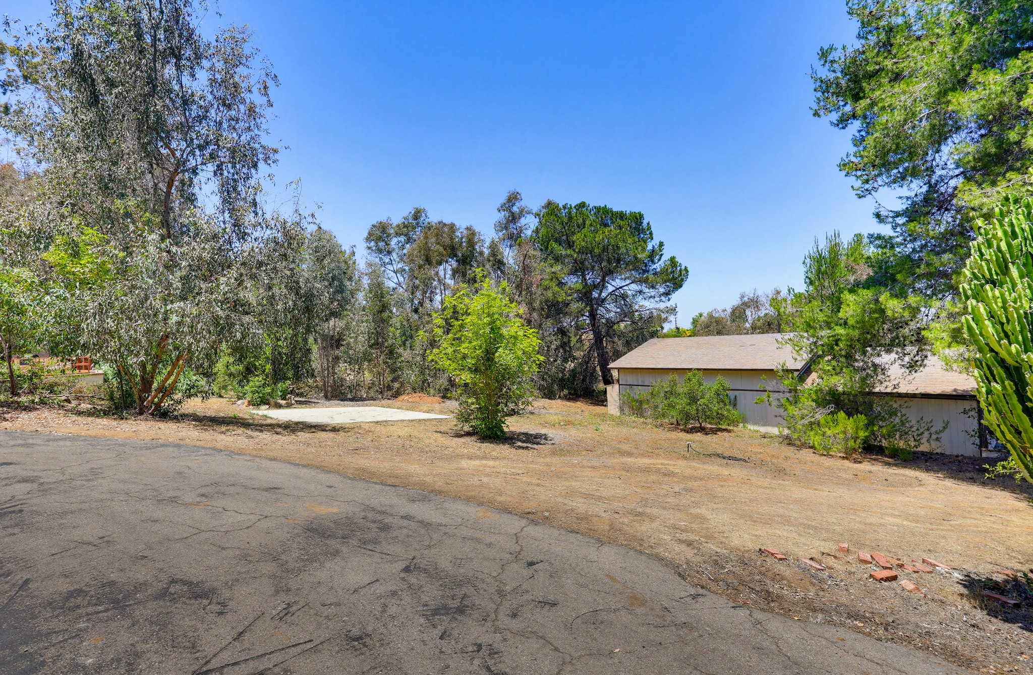 Virtual tour photo 65 of 90 for 160 Scottford Dr