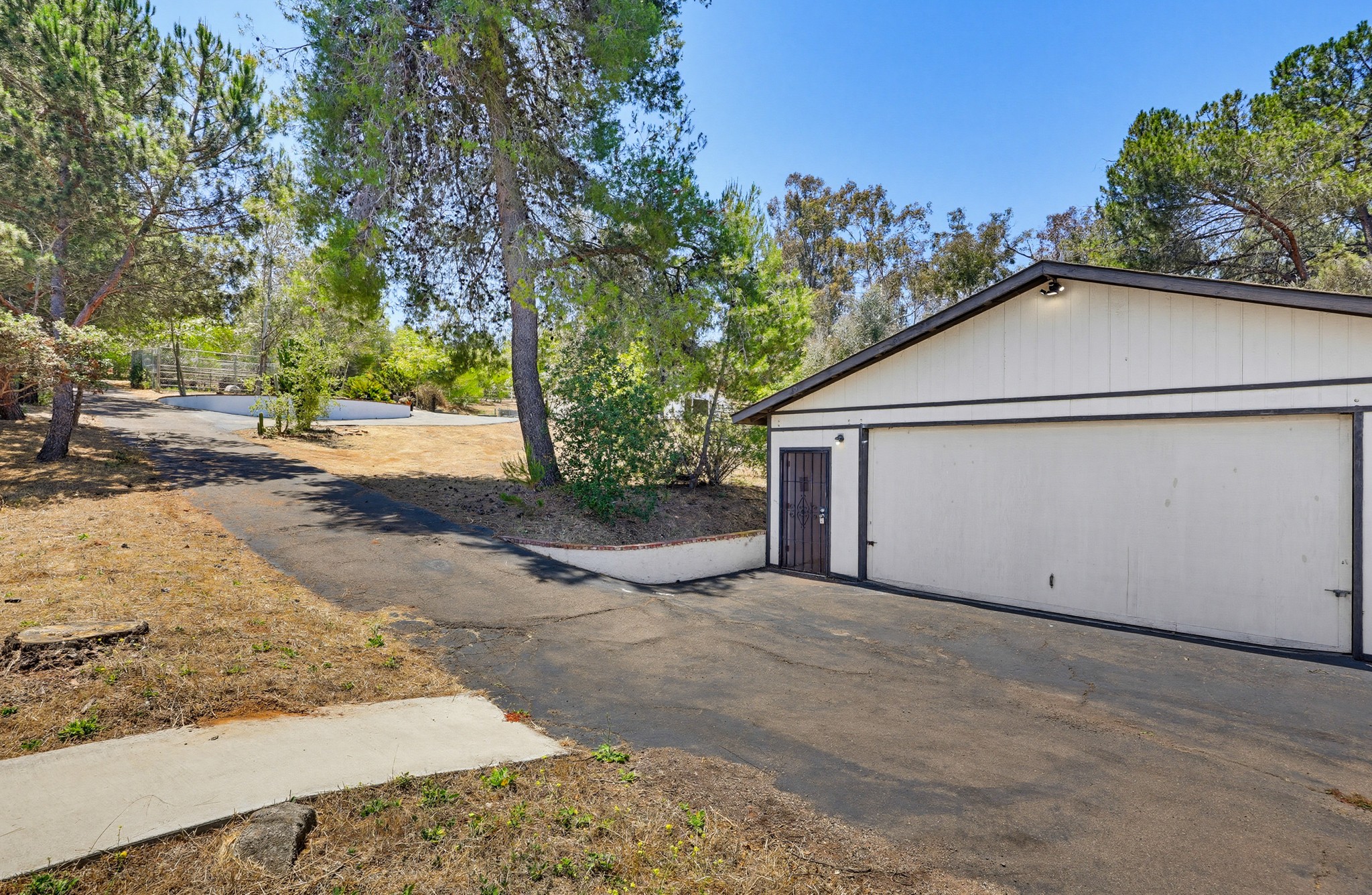 Virtual tour photo 71 of 90 for 160 Scottford Dr