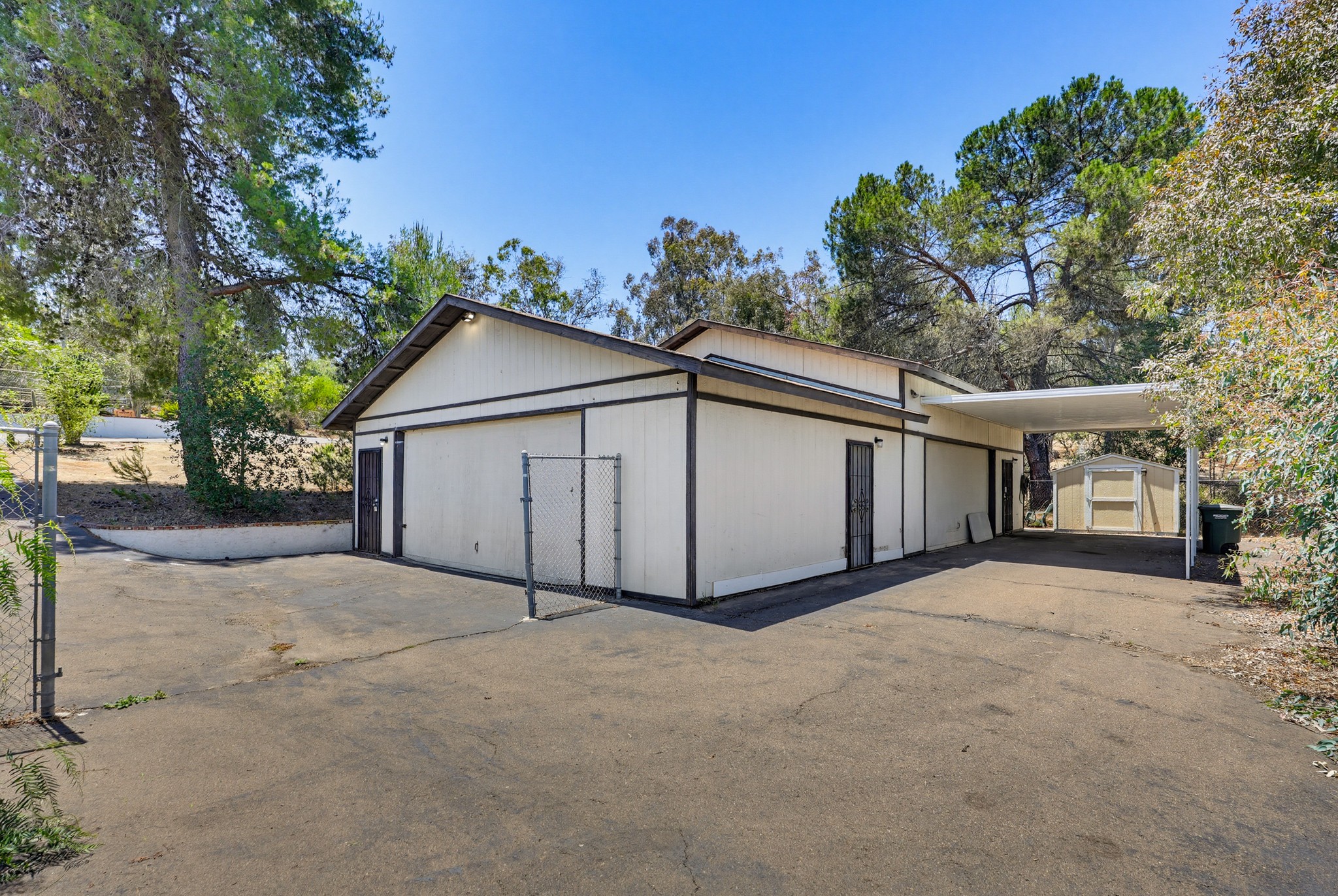 Virtual tour photo 76 of 90 for 160 Scottford Dr