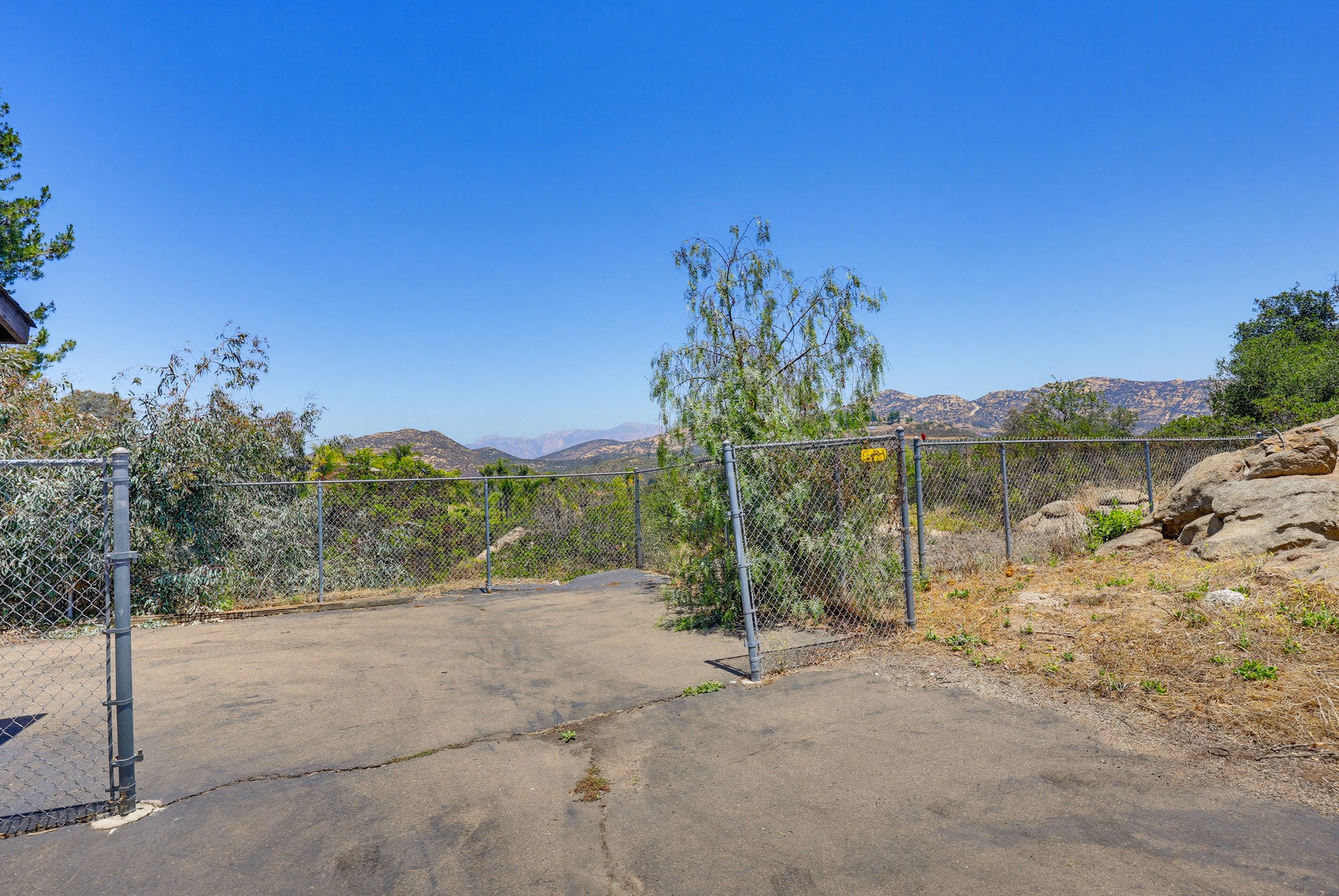 Virtual tour photo 80 of 90 for 160 Scottford Dr