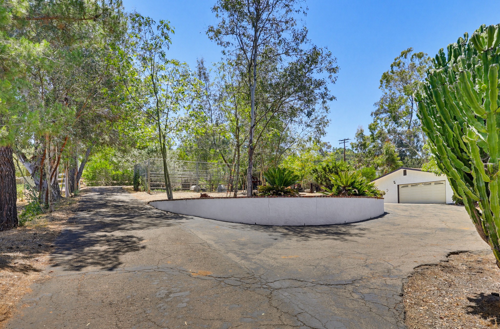 Virtual tour photo 86 of 90 for 160 Scottford Dr