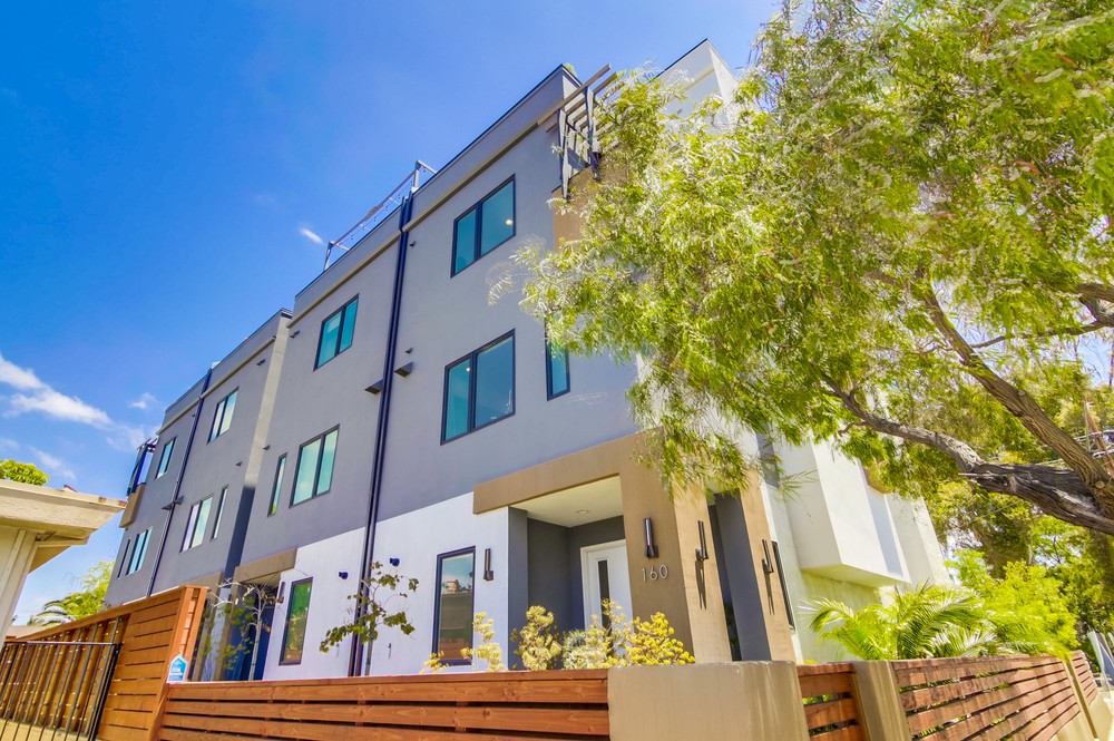Virtual tour photo 1 of 24 for 160 W Robinson Ave