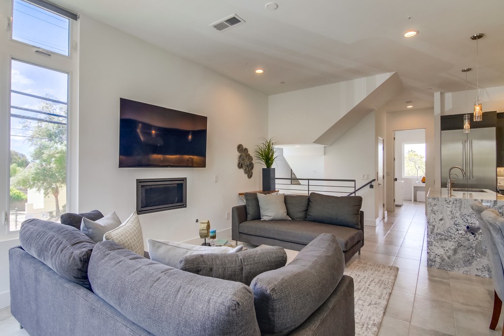 Virtual tour photo 5 of 24 for 160 W Robinson Ave